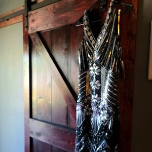 Black and silver flapper